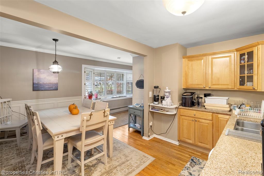 16219 Elizabeth Street, Beverly Hills, MI 48025 — Photo 8