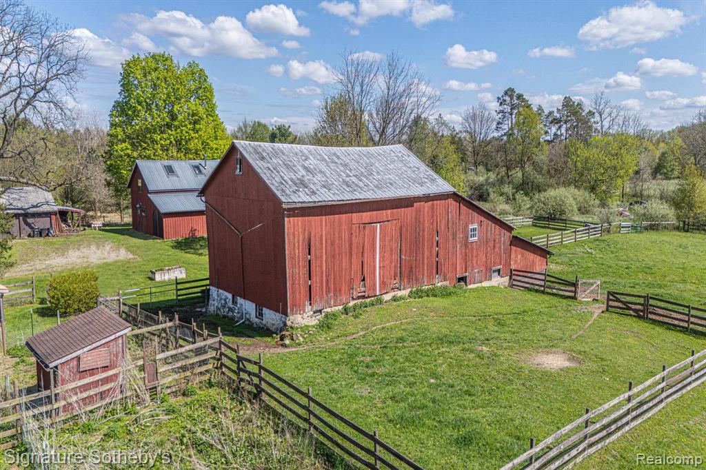 9827 KENNEDY Road, Munith, MI 49259 — Photo 9