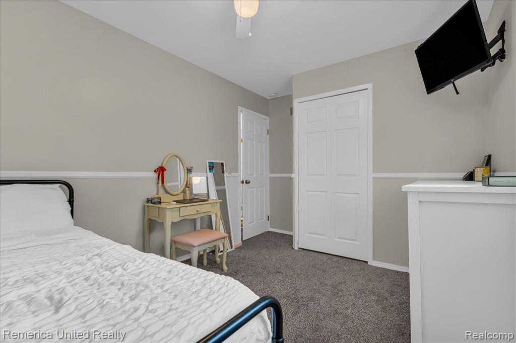 43488 LAURELWOOD, Canton, MI 48187 — Photo 15