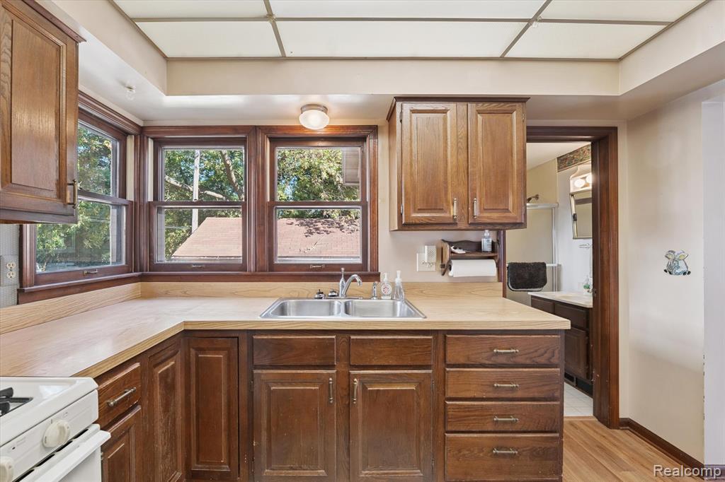 220 W 6th Street, Imlay City, MI 48444 — Photo 16