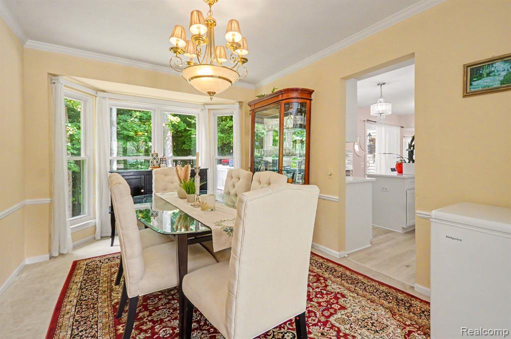 425 Thornridge Court, Rochester Hills, MI 48307 — Photo 13