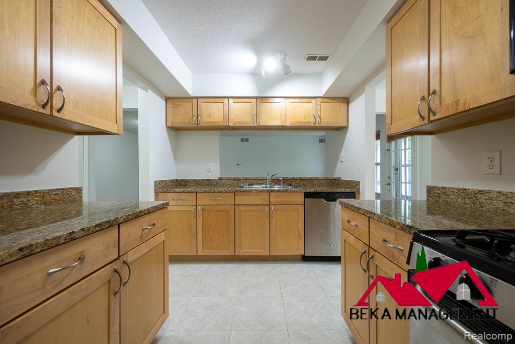 127 Fieldcrest Street, Ann Arbor, MI 48103 — Photo 11