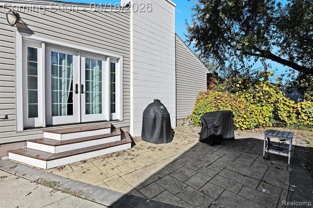 4350 Mandalay Avenue, Royal Oak, MI 48073 — Photo 35