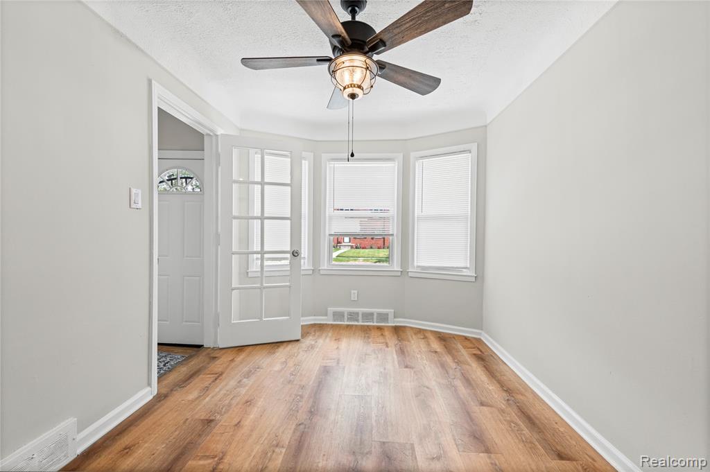 18243 Freeland Street, Detroit, MI 48235 — Photo 17