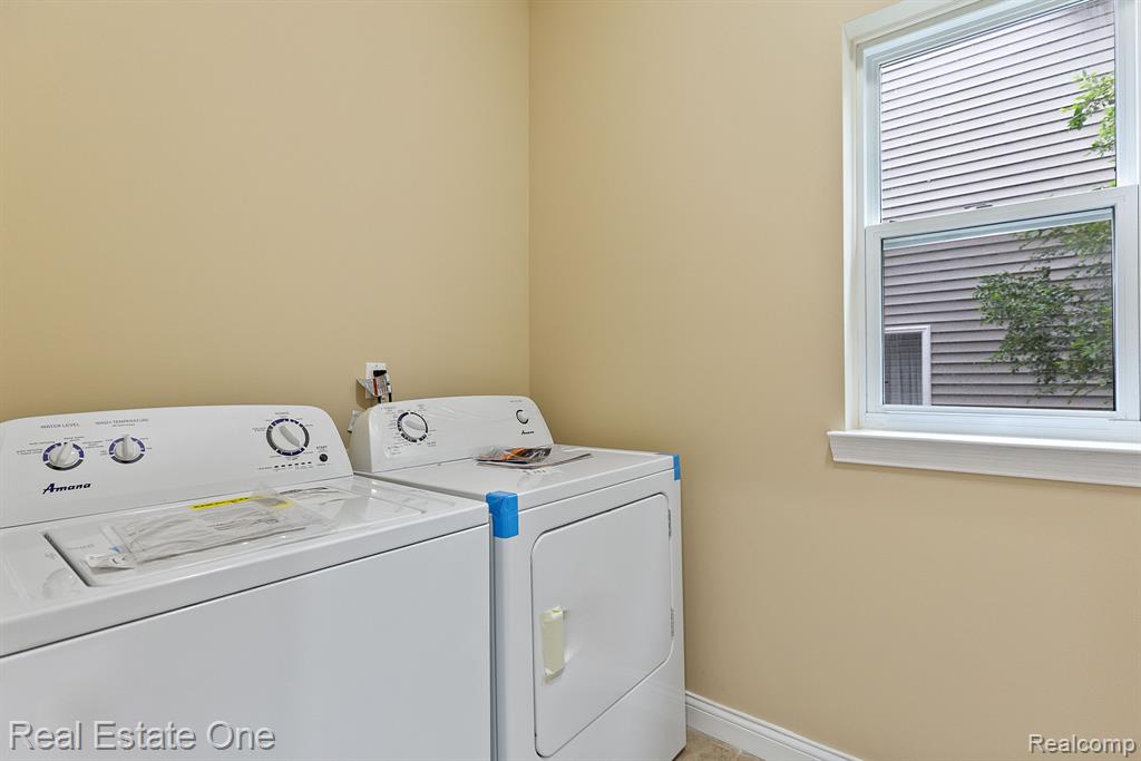 68 Biltmore Drive, Troy, MI 48084 — Photo 16