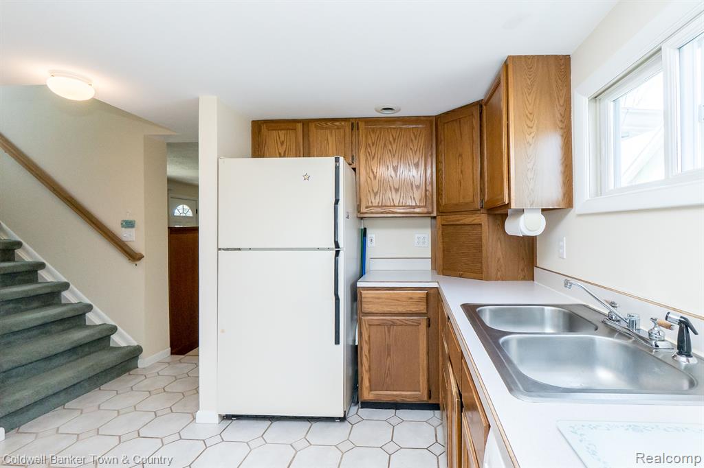 11702 TODDS Lane, Whitmore Lake, MI 48189 — Photo 12