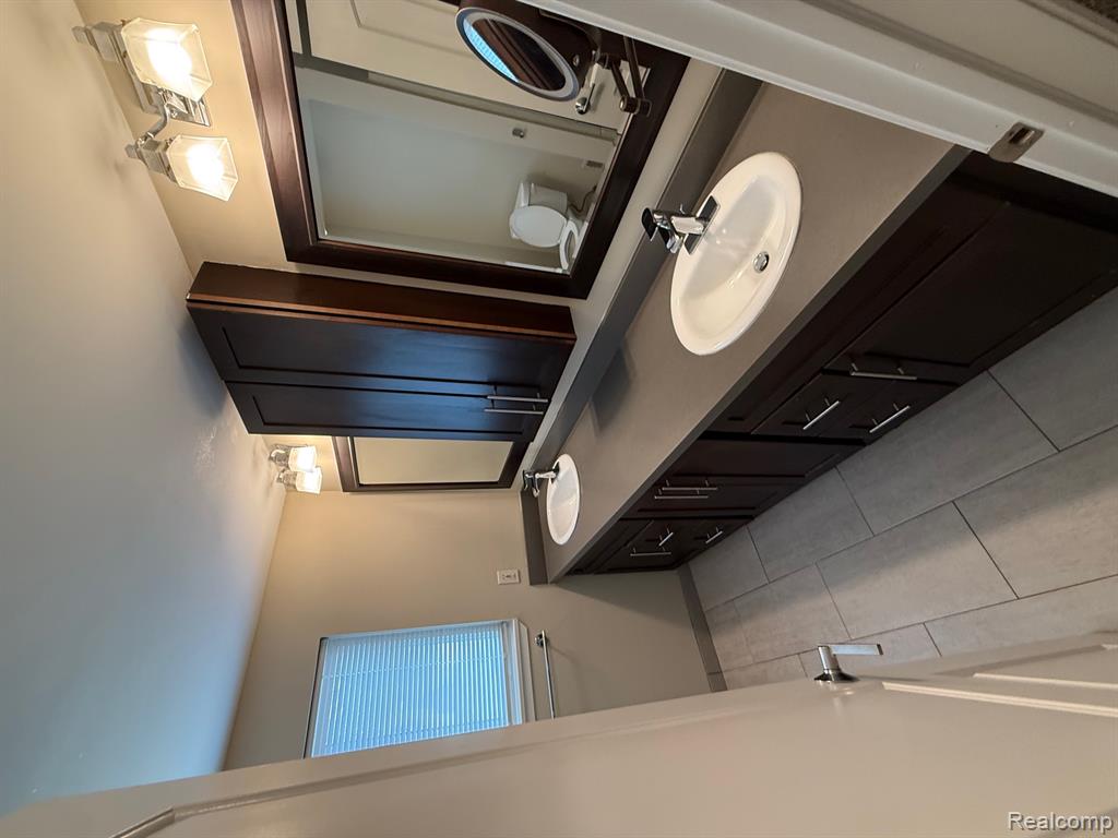 929 PRINCETON Road, Berkley, MI 48072 — Photo 31