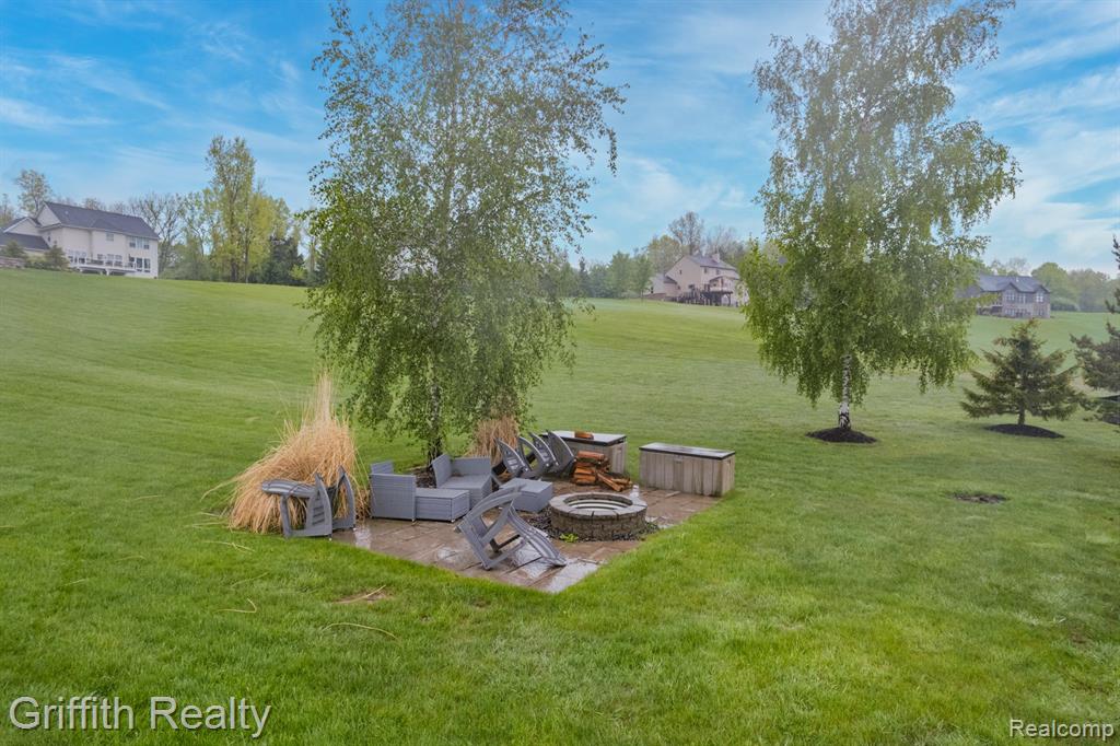 9869 Dartmouth Road Road, Clarkston, MI 48348 — Photo 57