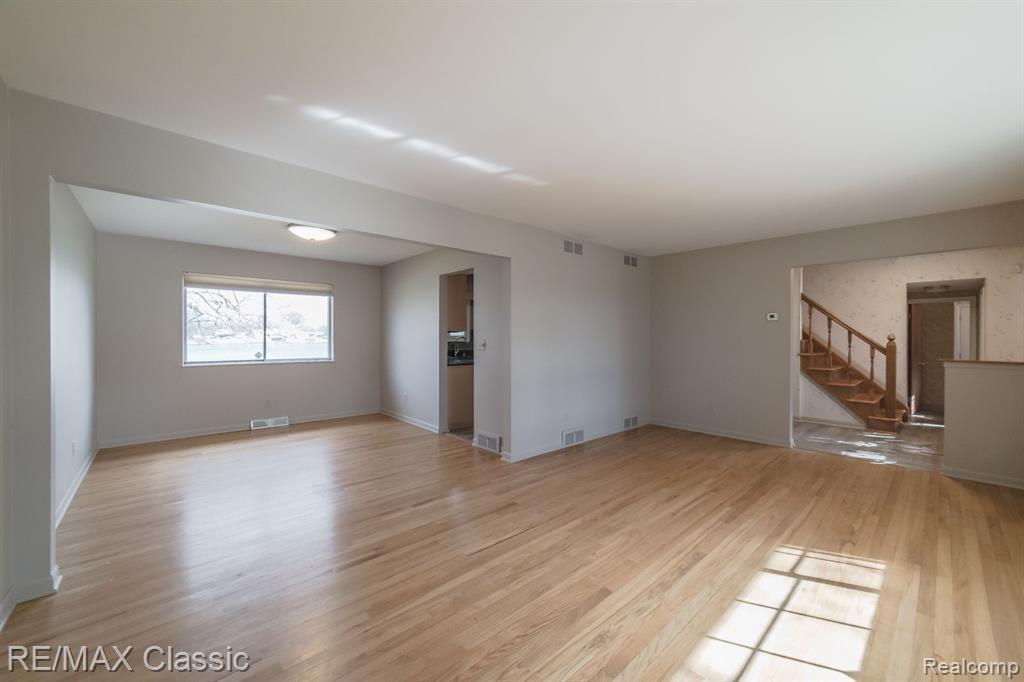 1587 Three Lakes Drive, Troy, MI 48085 — Photo 7