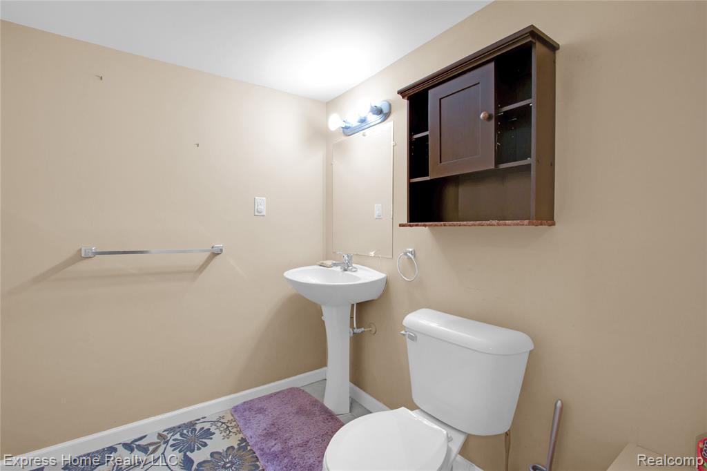 25244 INDEPENDENCE Trail, Warren, MI 48089 — Photo 29