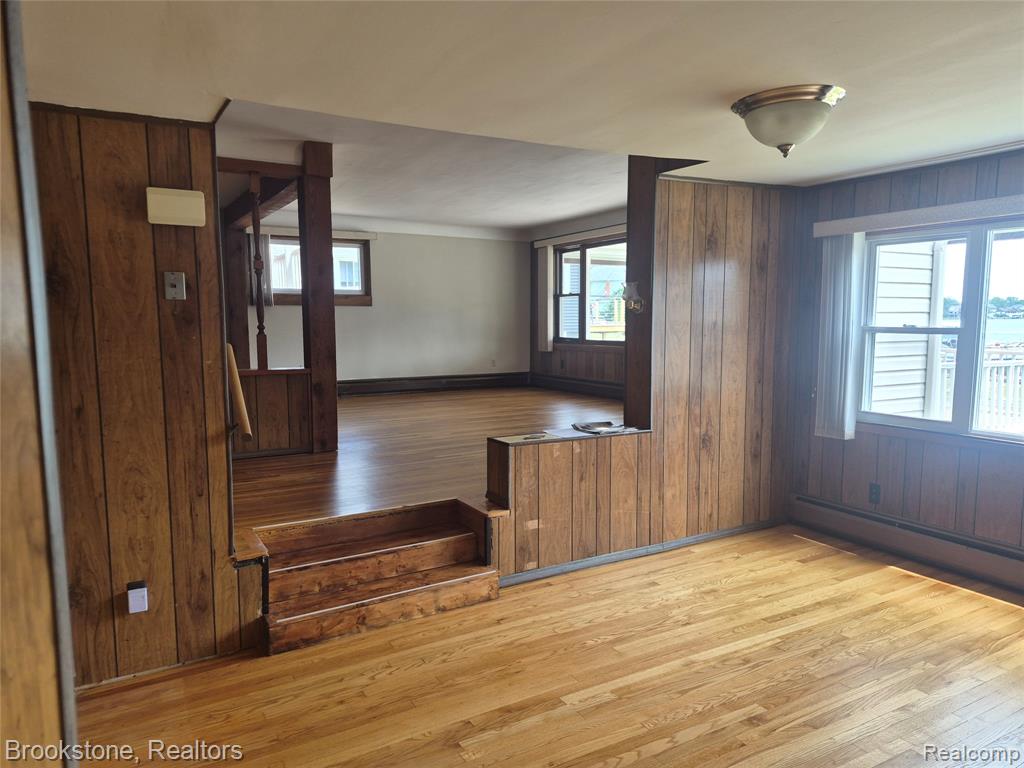 612 Buena Vista Avenue, Lake Orion, MI 48362 — Photo 14
