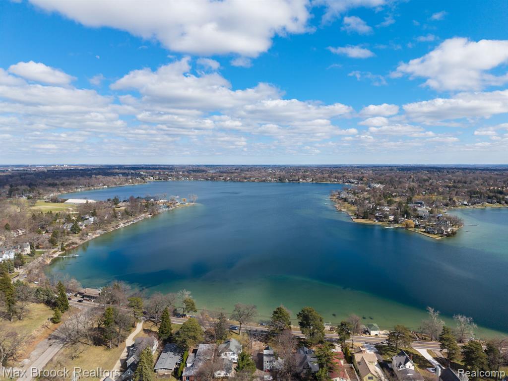 3828 PINE LAKE KNOLL Drive, West Bloomfield, MI 48324 — Photo 75