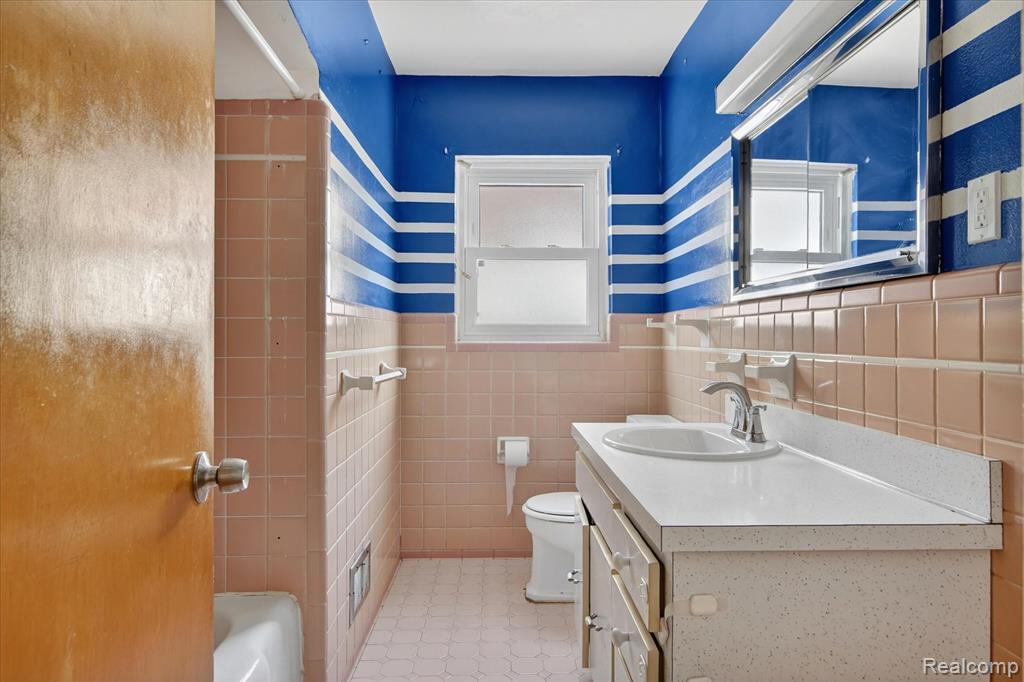 5727 E OUTER Drive, Detroit, MI 48234 — Photo 19