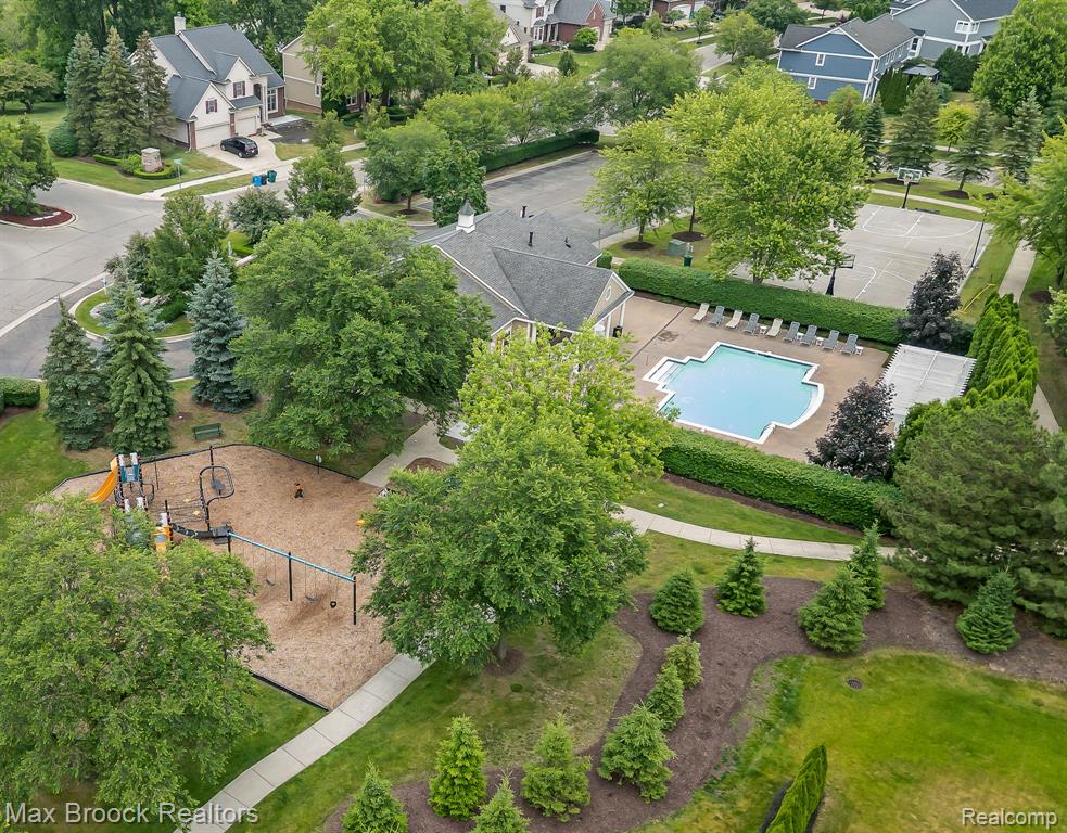 6144 Strawberry Circle, Commerce Twp, MI 48382 — Photo 46