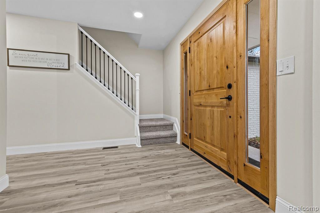 7451 ADMIRALTY Drive, Canton, MI 48187 — Photo 5