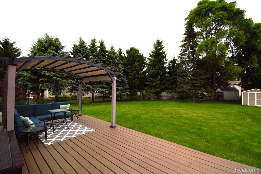 313 Janet Lane, Almont, MI 48003 — Photo 23