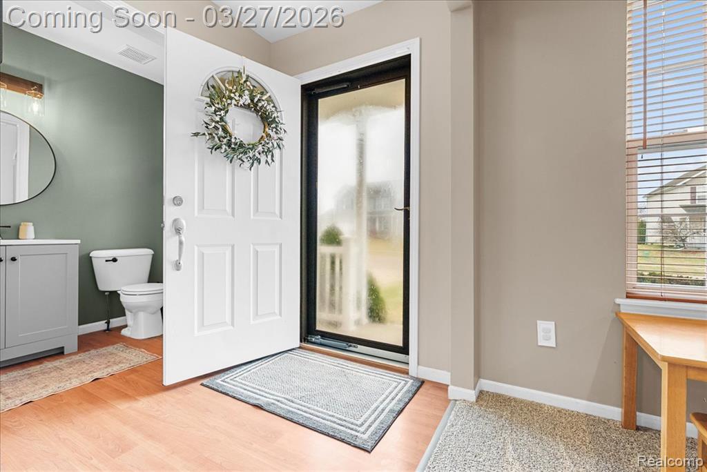 3463 Amber Oaks Drive, Howell, MI 48855 — Photo 4