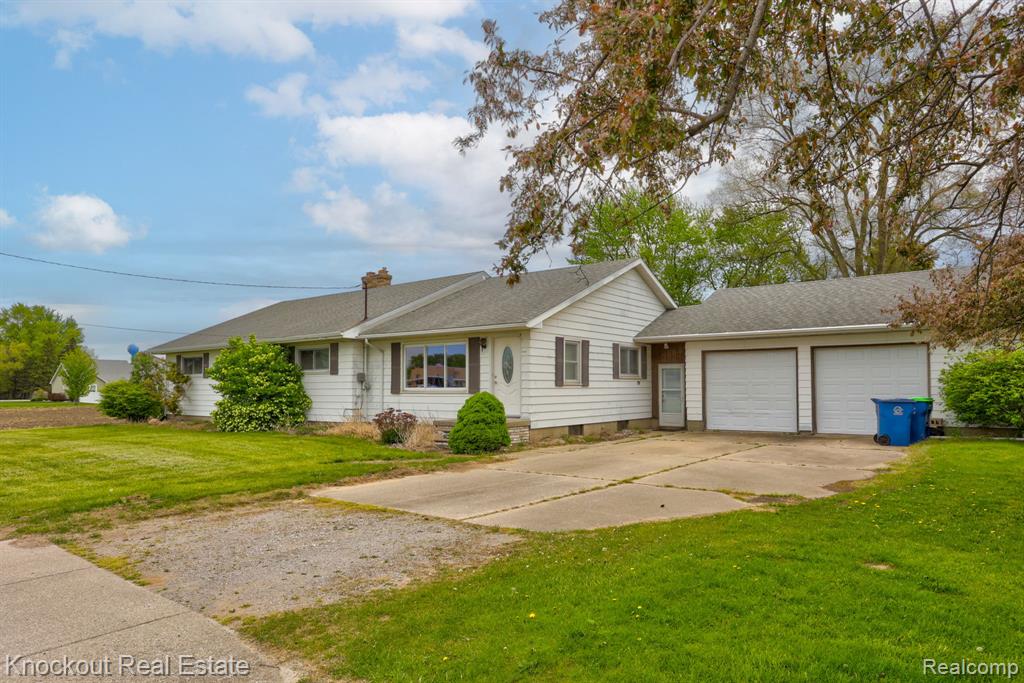 12385 Church Street, Birch Run, MI 48415 — Photo 15