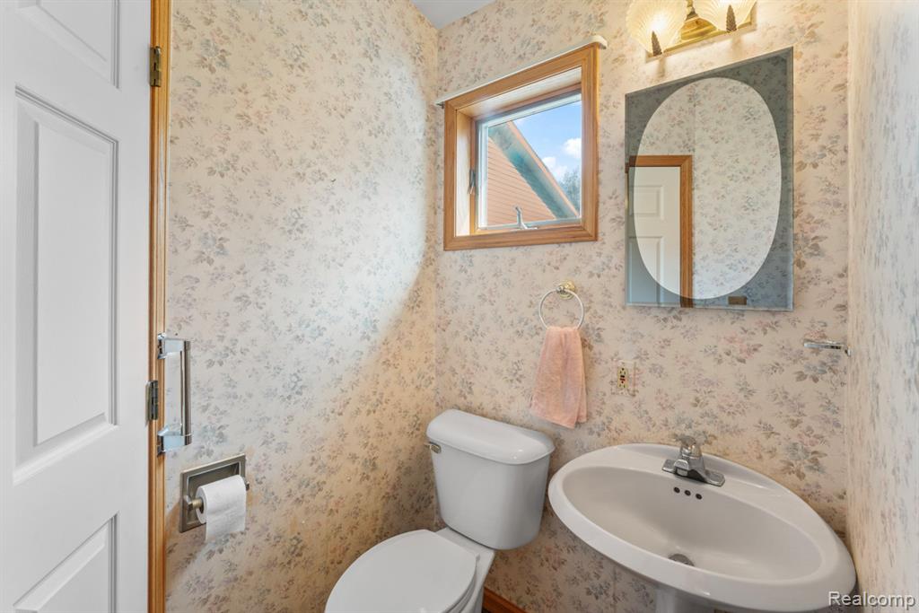 6125 White Sands Drive, Marathon, MI 48464 — Photo 52