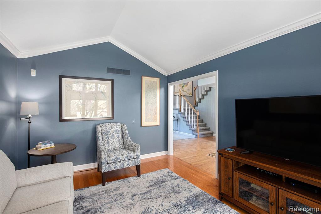 5200 BRIDGE Trail W, Commerce Twp, MI 48382 — Photo 8
