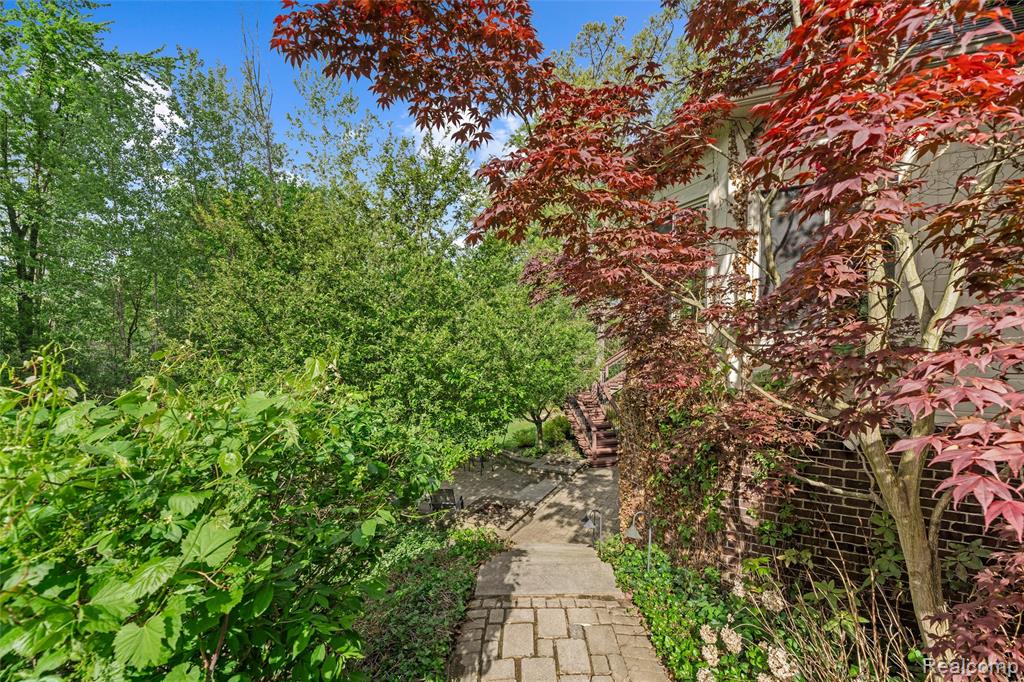 10099 Fernbrooke Drive, Brighton, MI 48116 — Photo 62