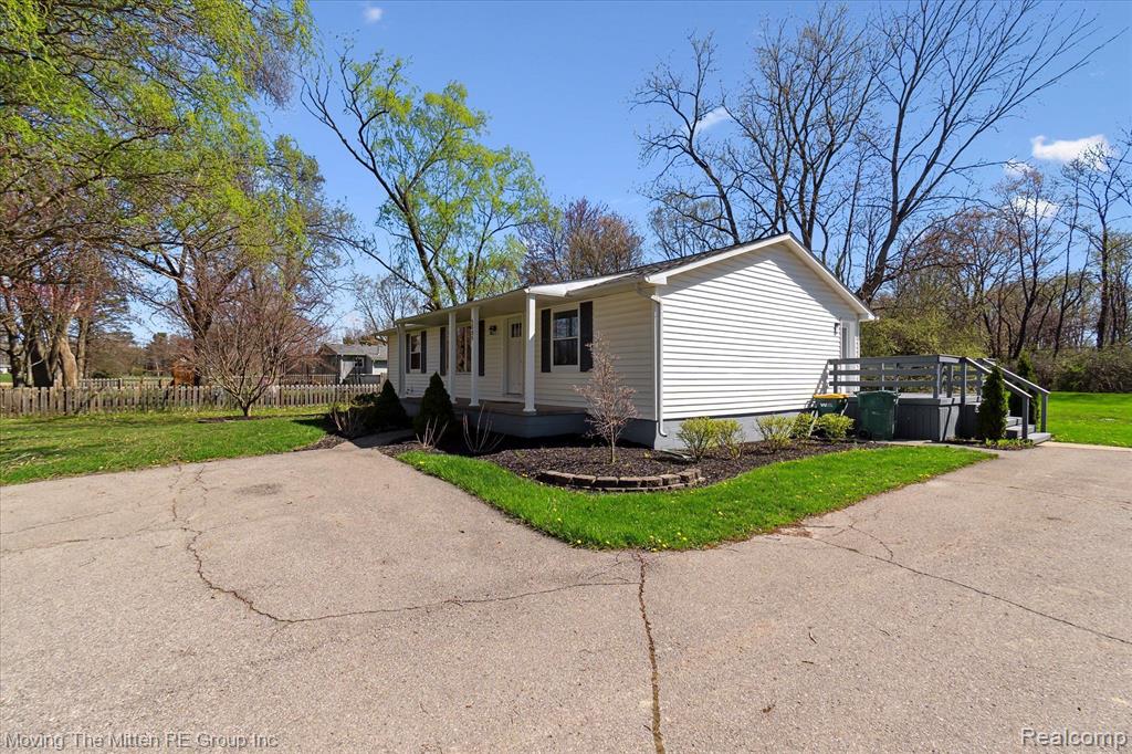 5885 JUSTINE Street, Van Buren, MI 48111 — Photo 43