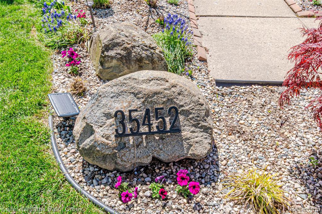 35452 Saint Clair Drive, New Baltimore, MI 48047 — Photo 4