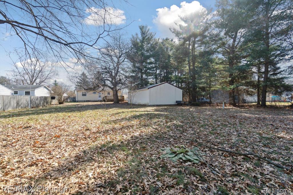 430 WILD OAK Lane, Perry, MI 48872 — Photo 41