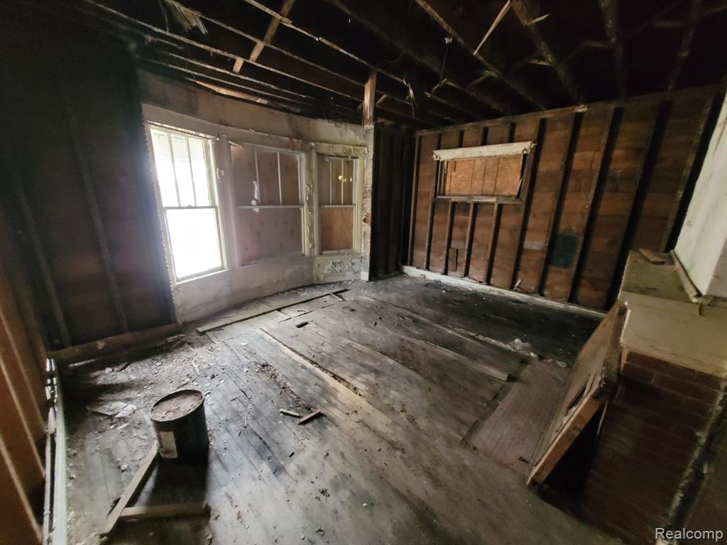 1483 MONTCLAIR Street, Detroit, MI 48214 — Photo 14