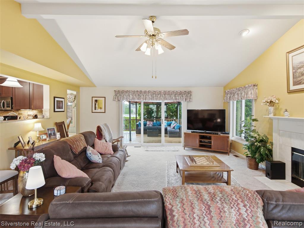 6577 Edith Court, Troy, MI 48085 — Photo 14