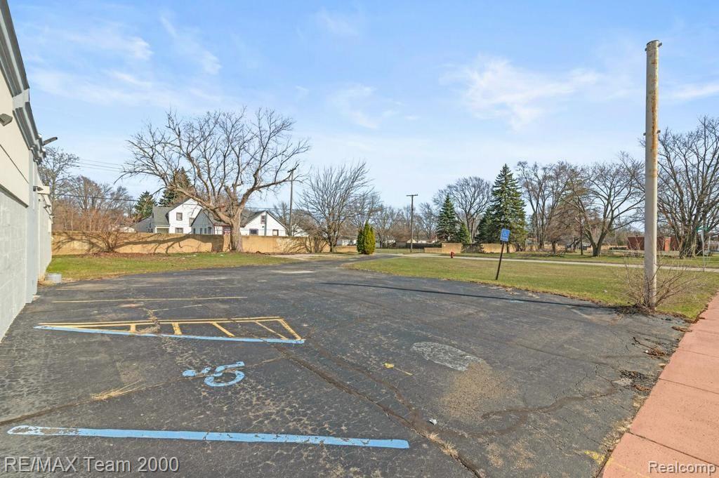 5153 S Beech Daly Street, Dearborn Heights, MI 48125 — Photo 28