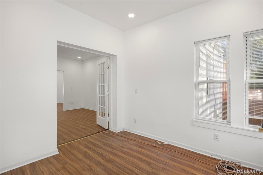 737 Webb Street, Detroit, MI 48202 — Photo 15