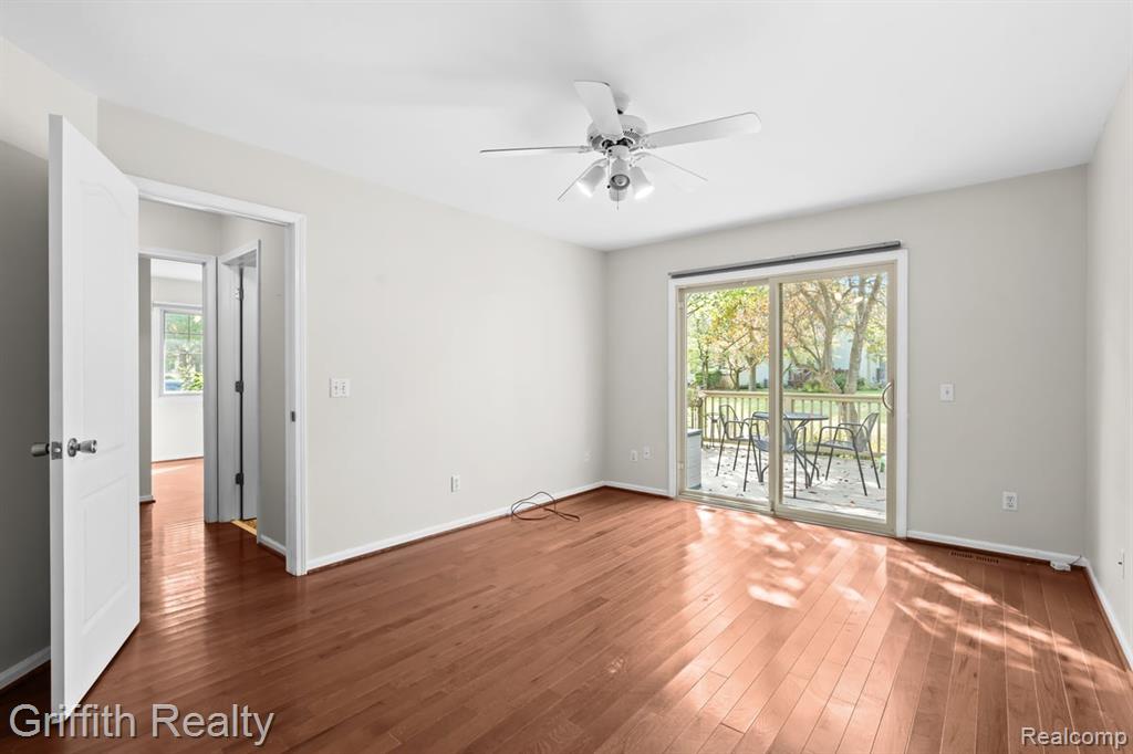 762 Elm Court, Wixom, MI 48393 — Photo 16