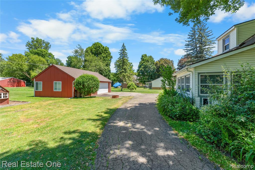 50000 Willis Road, Belleville, MI 48111 — Photo 32