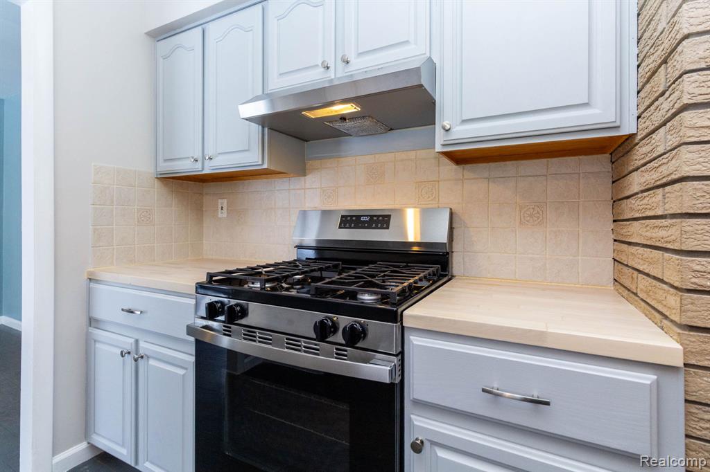 20500 Armada Ridge Road, Armada, MI — Photo 17