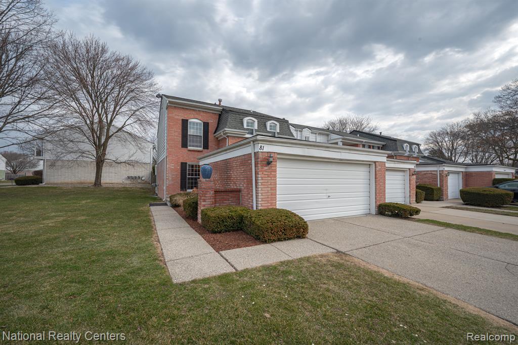 81 STRATFORD Lane, Rochester Hills, MI 48309 — Photo 2