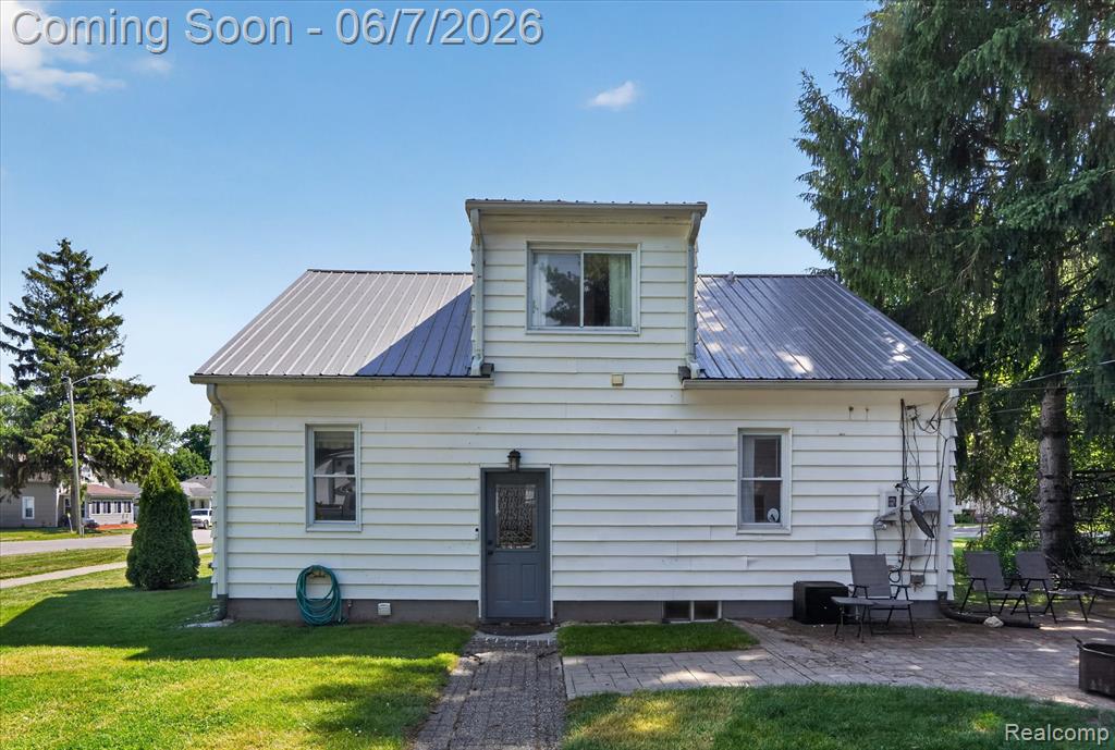 239 E Chestnut Street, Webberville, MI 48892 — Photo 36