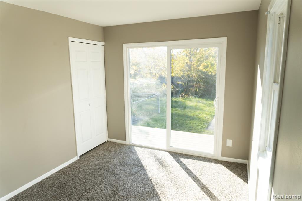 4418 Brunswick Avenue, Flint, MI 48507 — Photo 12