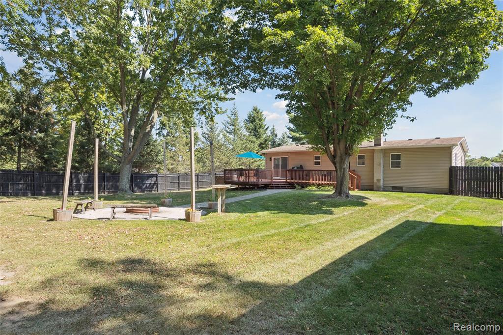 6524 Reilly Drive S, Gregory, MI 48137 — Photo 6