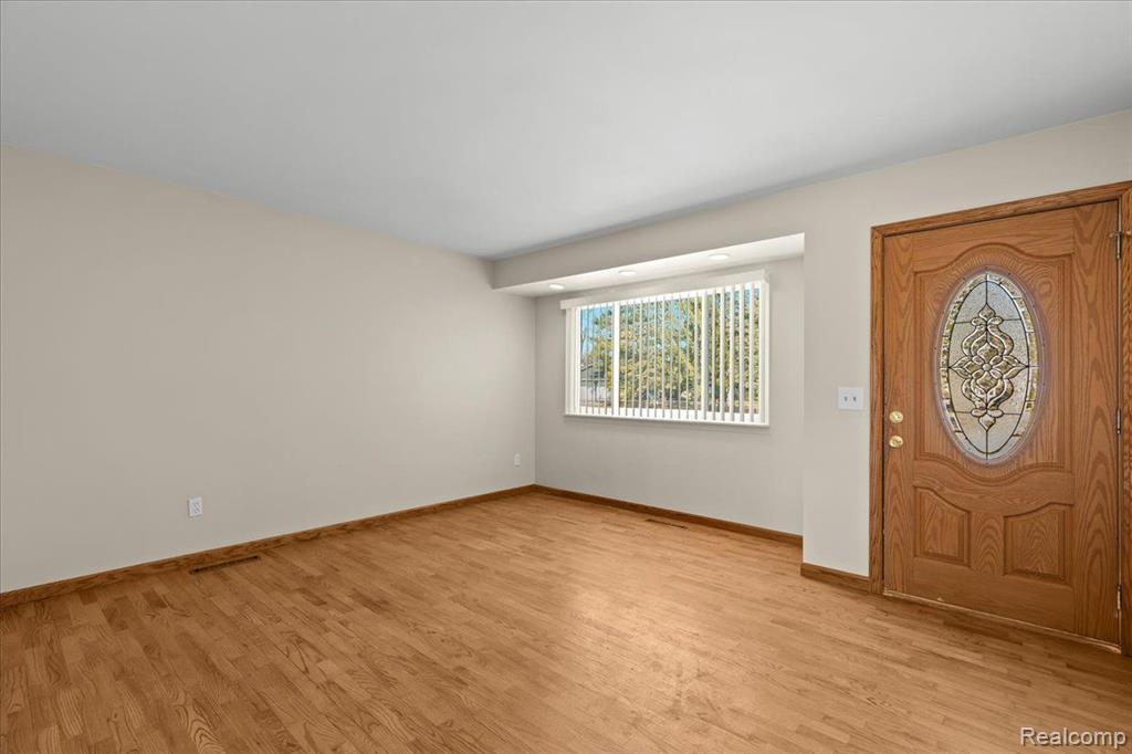 7242 HOUGHTON Drive, Davison, MI 48423 — Photo 22