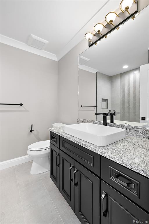 3268 Willis Drive, Oakland, MI, 48306