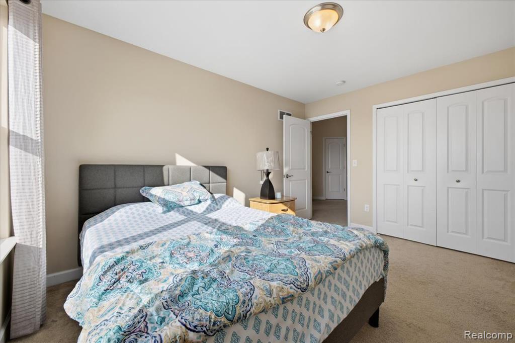 4930 E Stonegate Circle, Lake Orion, MI — Photo 34
