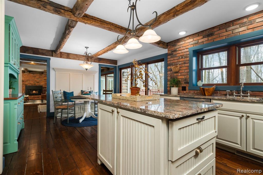 1827 HIGH HOLLOW Drive, Ann Arbor, MI 48103 — Photo 42