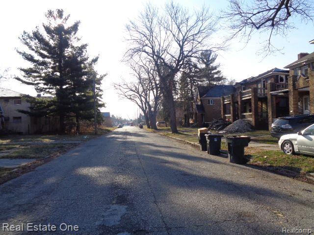 18088 PELKEY Street, Detroit, MI 48205 — Photo 17
