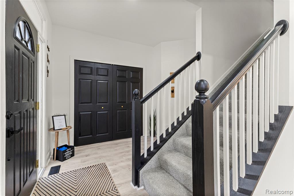 1065 Equestrian Drive, South Lyon, MI, 48178