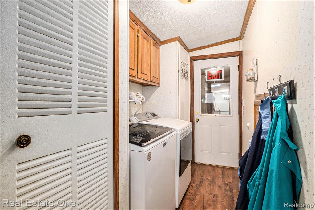 309 W 5th Street, Gladwin, MI 48624 — Photo 9