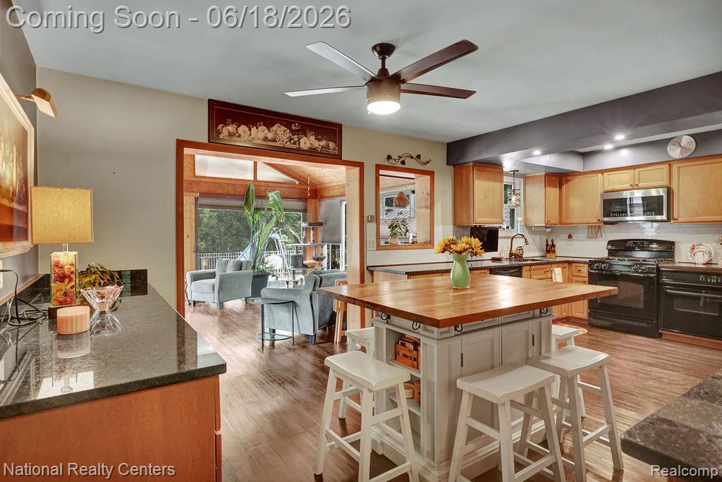 53147 Villa Circle, Utica, MI 48316 — Photo 11