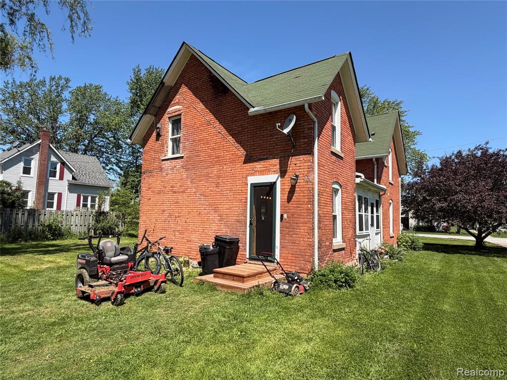 208 E Mill Street, Capac, MI 48014 — Photo 4