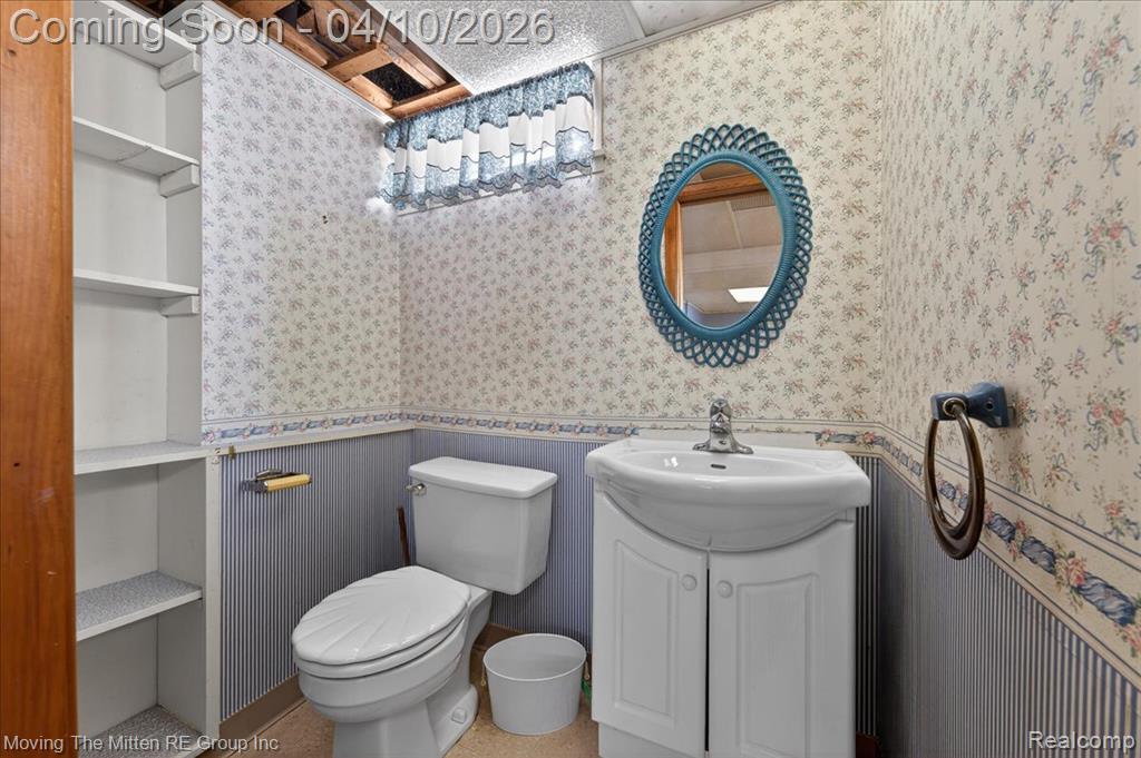 7134 Robinson Avenue, Allen Park, MI 48101 — Photo 30
