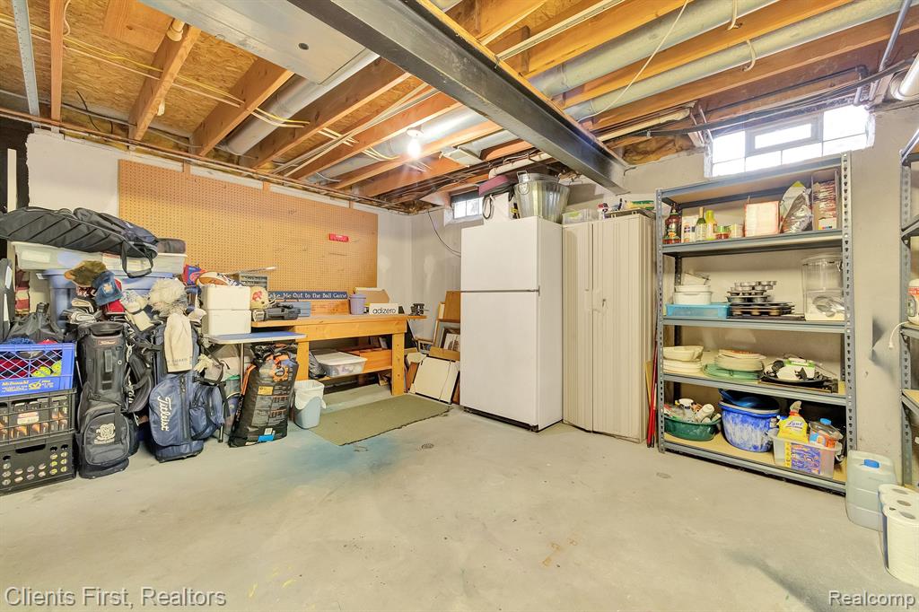 46408 DOUBLETREE Road, Canton, MI 48187 — Photo 44